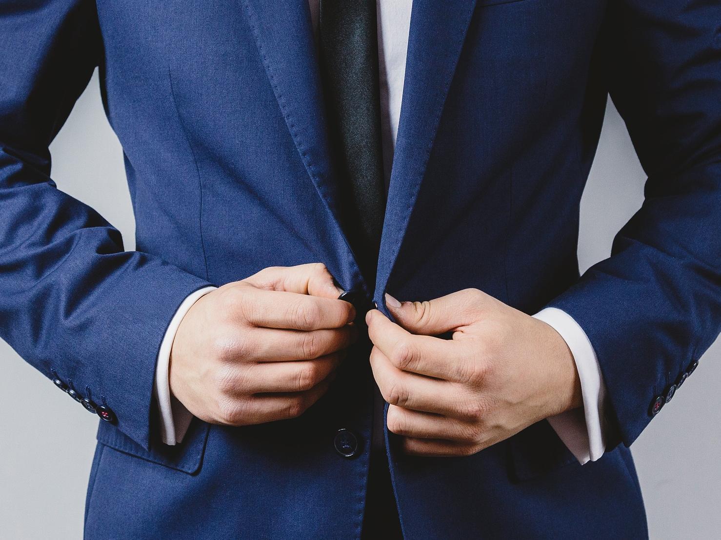 法律顧問律師費一年多少？規(guī)模、經(jīng)驗、服務(wù)內(nèi)容決定